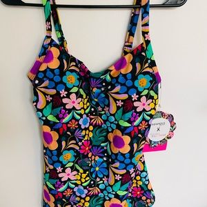 Tankini NWTs Top Size Medium From Infamous Swim MSRP $89